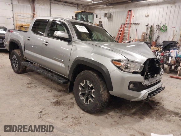 2023 Toyota Tacoma SR z VIN 3TMCZ5AN4PM597509, wystawiony jako IAAI lot #42020023 z przebiegiem 36 941 mil mil oraz . Historia ofert i sprzedaży dostępna na DreamBid. Obrazek 1.