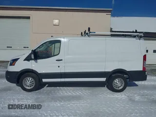2024 Ford Transit Cargo with VIN 1FTBR2Y83RKA54611, listed as a IAAI auction lot 41349327 with 4,371 mi miles and . Bid and sale history available at DreamBid. Image 14.