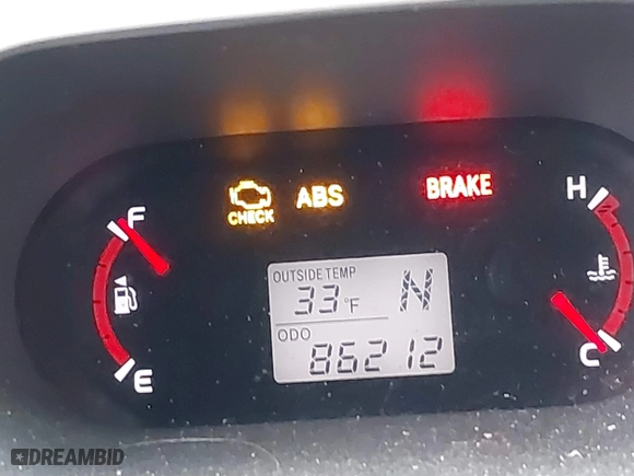 2009 Toyota Matrix S with VIN 2T1LE40E49C009417, listed as a IAAI auction lot 41469027 with 86,212 mi miles. Bid and sale history available at carsss.com. Image 15.