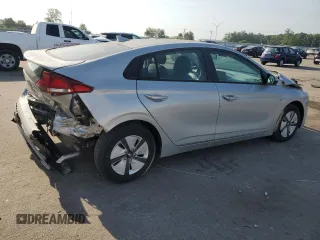 2020 Hyundai Ioniq Blue z VIN KMHC65LC0LU219743, wystawiony jako Copart lot #55329905 z przebiegiem 13 579 mil mil oraz Nie do naprawy • Non repairable. Historia ofert i sprzedaży dostępna na DreamBid. Obrazek 3.