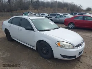 2010 Chevrolet Impala LT with VIN 2G1WB5EK5A1132861, listed as a IAAI auction lot 41860062 with 183,614 mi miles. Bid and sale history available at carsss.com. Image 1.