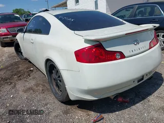 2004 Infiniti G35 Coupe w/Leather with VIN JNKCV54E84M820406, listed as a IAAI auction lot 41993762 with 1 mi miles. Bid and sale history available at carsss.com. Image 3.
