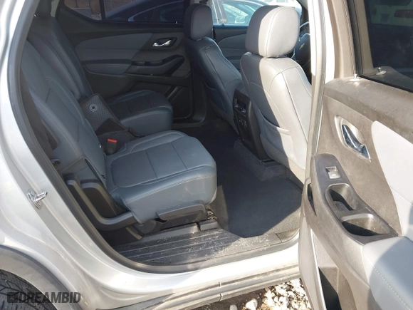 2019 Chevrolet Traverse LT Leather with VIN 1GNERHKW7KJ269791, listed as a IAAI auction lot 41599390 with 182,176 mi miles. Bid and sale history available at carsss.com. Image 8.