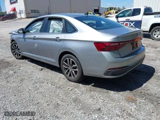 2025 Volkswagen Jetta SE with VIN 3VWEX7BU6SM018350, listed as a IAAI auction lot 41862195 with 9,131 mi miles. Bid and sale history available at carsss.com. Image 3.