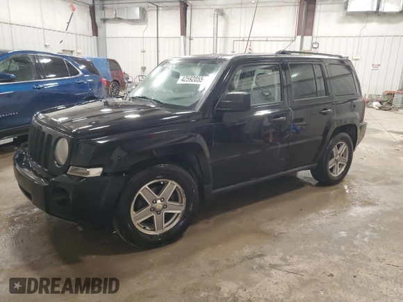 2007 Jeep Patriot Sport with VIN 1J8FF28W67D345719, listed as a Copart auction lot 42592055 with 118,277 mi miles and Salvage Title. Bid and sale history available at DreamBid. Image 1.