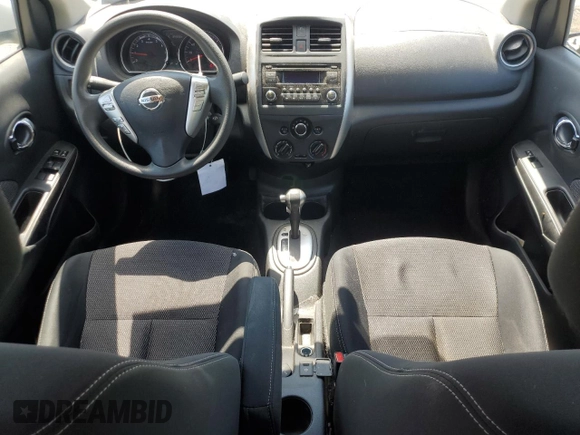 2016 Nissan Versa SV z VIN 3N1CN7AP9GL891389, wystawiony jako Copart lot #64146755 z przebiegiem 84 995 mil mil oraz Szkoda całkowita • Salvage title. Historia ofert i sprzedaży dostępna na DreamBid. Obrazek 8.