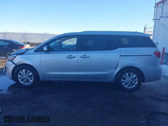 2016 Kia Sedona LX with VIN KNDMB5C18G6164472, listed as a IAAI auction lot 41661530 with 116,904 mi miles. Bid and sale history available at carsss.com. Image 14.