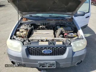2006 Ford Escape Hybrid with VIN 1FMCU96H86KA13865, listed as a Copart auction lot 45927815 with 152,851 mi miles and Clean Title. Bid and sale history available at carsss.com. Image 12.