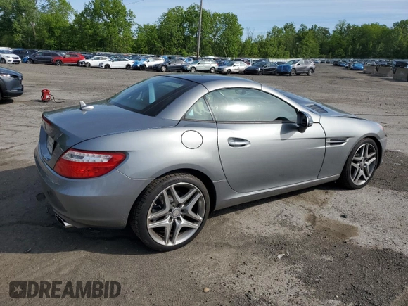 2015 Mercedes-Benz SLK 250 with VIN WDDPK4HA1FF106580, listed as a Copart auction lot 57462625 with 37,971 mi miles and Salvage title. Bid and sale history available at DreamBid. Image 3.