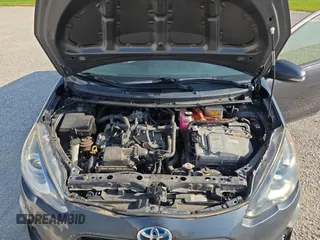 2017 Toyota Prius One z VIN JTDKDTB39H1595443, wystawiony jako Copart lot #59630785 z przebiegiem 95 719 mil mil oraz Czysty tytuł • Clean title. Historia ofert i sprzedaży dostępna na DreamBid. Obrazek 7.
