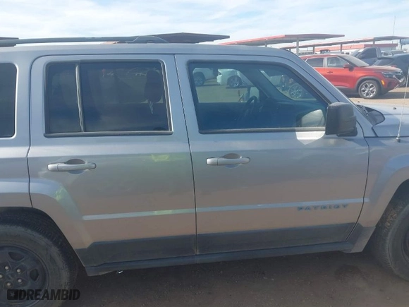2017 Jeep Patriot Sport with VIN 1C4NJPBBXHD166525, listed as a IAAI auction lot 41490408 with 135,353 mi miles. Bid and sale history available at carsss.com. Image 13.