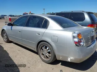 2003 Nissan Altima S with VIN 1N4AL11D63C273066, listed as a IAAI auction lot 41862920 with 247,680 mi miles. Bid and sale history available at carsss.com. Image 3.
