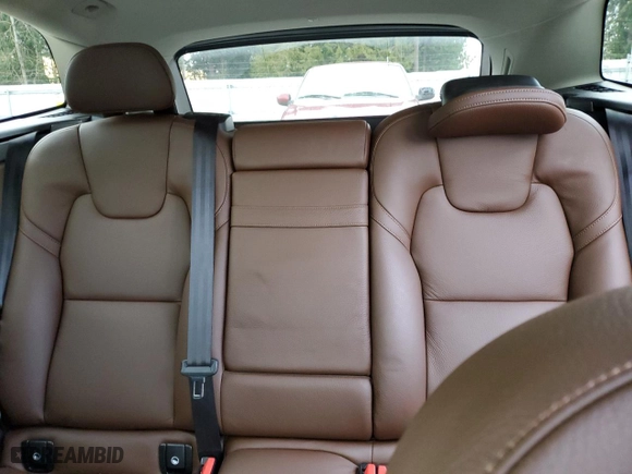 2018 Volvo XC60 Momentum with VIN YV4A22RK2J1020760, listed as a Copart auction lot 46124075 with 56,502 mi miles and Salvage Title. Bid and sale history available at carsss.com. Image 10.