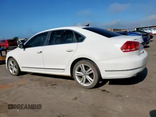 2013 Volkswagen Passat SEL Premium z VIN 1VWCN7A30DC051564, wystawiony jako Copart lot #58565845 z przebiegiem 113 788 mil mil oraz Czysty tytuł • Clean title. Historia ofert i sprzedaży dostępna na DreamBid. Obrazek 2.