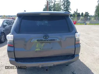 2015 Toyota 4Runner Limited with VIN JTEBU5JR9F5270455, listed as a IAAI auction lot 42157052 with 141,866 mi miles and . Bid and sale history available at carsss.com. Image 16.