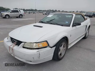 2001 Ford Mustang Deluxe с VIN 1FAFP44471F226003, выставлен на аукционе IAAI как лот 42079409 с пробегом 145 021 миль миль и . История ставок и продаж доступна на DreamBid. Изображение 6.