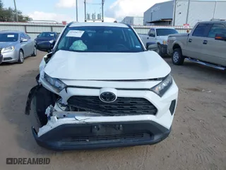 2020 Toyota RAV4 LE with VIN 2T3H1RFV0LW087180, listed as a IAAI auction lot 41498231 with 77,430 mi miles. Bid and sale history available at carsss.com. Image 13.