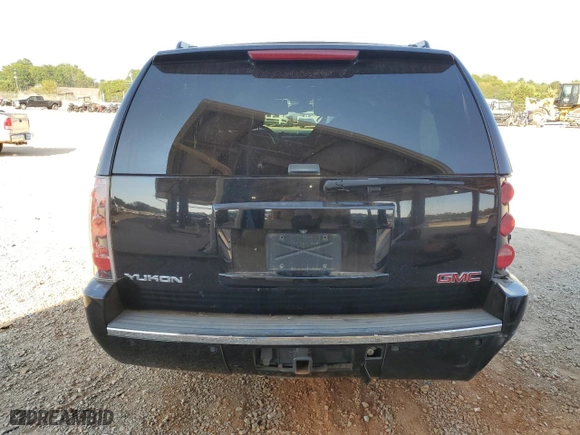 2007 GMC Yukon Denali with VIN 1GKFK63867J293808, listed as a Copart auction lot 69071854 with 266,235 mi miles and Salvage Title. Bid and sale history available at carsss.com. Image 6.