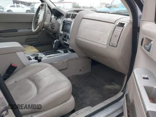 2008 Mercury Mariner with VIN 4M2CU39H58KJ39854, listed as a IAAI auction lot 41567810 with 267,329 mi miles and . Bid and sale history available at DreamBid. Image 5.