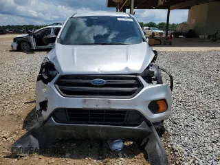 2018 Ford Escape S with VIN 1FMCU0F78JUB79464, listed as a Copart auction lot 58812925 with 104,642 mi miles and Salvage title. Bid and sale history available at DreamBid. Image 5.