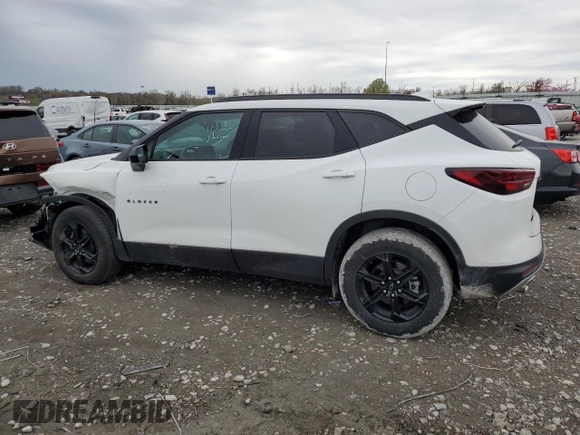 2024 Chevrolet Blazer LT z VIN 3GNKBCR4XRS207521, wystawiony jako Copart lot #51291885 z przebiegiem 20 953 mil mil oraz Szkoda całkowita • Salvage title. Historia ofert i sprzedaży dostępna na DreamBid. Obrazek 2.