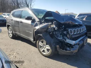 2022 Jeep Compass Latitude with VIN 3C4NJDBB2NT102421, listed as a Copart auction lot 48374025 with Not Provided miles and Salvage Title. Bid and sale history available at DreamBid. Image 4.