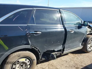 2020 Kia Sorento L with VIN 5XYPG4A30LG698215, listed as a IAAI auction lot 41637217 with 37,320 mi miles. Bid and sale history available at carsss.com. Image 14.