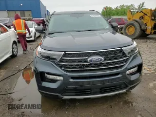 2022 Ford Explorer XLT z VIN 1FMSK8DH9NGA96996, wystawiony jako Copart lot #57039605 z przebiegiem 17 684 mil mil oraz Nie do naprawy • Non repairable. Historia ofert i sprzedaży dostępna na DreamBid. Obrazek 14.