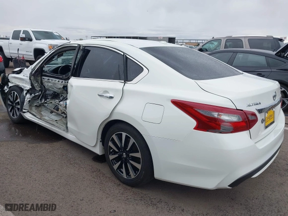2018 Nissan Altima 2.5 SV with VIN 1N4AL3AP9JC276255, listed as a IAAI auction lot 41700116 with 1 mi miles. Bid and sale history available at carsss.com. Image 3.