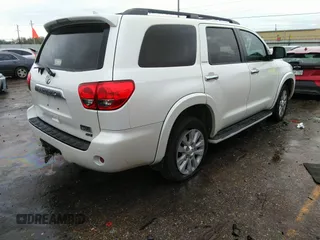 2015 Toyota Sequoia Platinum with VIN 5TDDW5G1XFS119997, listed as a IAAI auction lot 41344111 with 232,028 mi miles and . Bid and sale history available at DreamBid. Image 4.