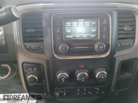 2017 Ram 2500 Tradesman z VIN 3C6TR5HT0HG771975, wystawiony jako IAAI lot #42801757 z przebiegiem 185 058 mil mil oraz . Historia ofert i sprzedaży dostępna na DreamBid. Obrazek 30.