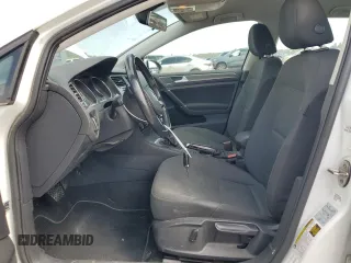 2019 Volkswagen Golf S z VIN 3VWY57AU0KM509758, wystawiony jako Copart lot #55099405 z przebiegiem 112 119 mil mil oraz Szkoda całkowita • Salvage title. Historia ofert i sprzedaży dostępna na DreamBid. Obrazek 7.