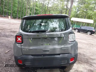 2020 Jeep Renegade Jeepster with VIN ZACNJBAB3LPL87508, listed as a IAAI auction lot 42381489 with Not provided miles and . Bid and sale history available at DreamBid. Image 16.