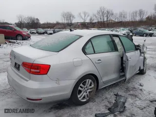 2015 Volkswagen Jetta Sedan 2.0L S with VIN 3VW2K7AJ2FM201632, listed as a IAAI auction lot 41523088 with 1 mi miles. Bid and sale history available at carsss.com. Image 4.