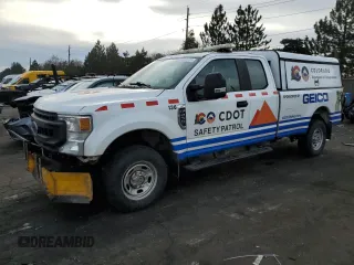2022 Ford F-250 XL z VIN 1FT7X2B61NEC67925, wystawiony jako Copart lot #41885325 z przebiegiem 216 003 mil mil oraz Szkoda całkowita • Salvage title. Historia ofert i sprzedaży dostępna na DreamBid. Obrazek 1.