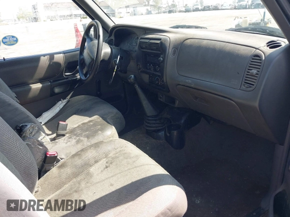 2000 Ford Ranger XL with VIN 1FTYR14V3YPB90285, listed as a IAAI auction lot 42085329 with 205,107 mi miles. Bid and sale history available at carsss.com. Image 5.