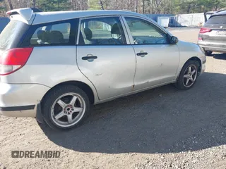 2004 Toyota Matrix Std with VIN 2T1KR32E64C291575, listed as a IAAI auction lot 42095056 with 193,453 mi miles. Bid and sale history available at carsss.com. Image 6.