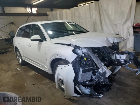 2024 Audi Q7 Premium Plus with VIN WA1LXBF75RD008152, listed as a Copart auction lot 61491185 with Not provided miles and Clean title. Bid and sale history available at DreamBid. Image 4.