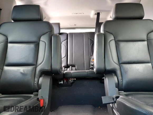 2019 GMC Yukon XL SLT with VIN 1GKS2GKC5KR166603, listed as a Copart auction lot 57913715 with 126,609 mi miles and Salvage title. Bid and sale history available at DreamBid. Image 10.