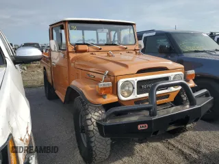 1979 Toyota Land Cruiser z VIN HJ45032688, wystawiony jako Copart lot #76814004 z przebiegiem 84 752 mil mil oraz Szkoda całkowita • Salvage title. Historia ofert i sprzedaży dostępna na DreamBid. Obrazek 4.