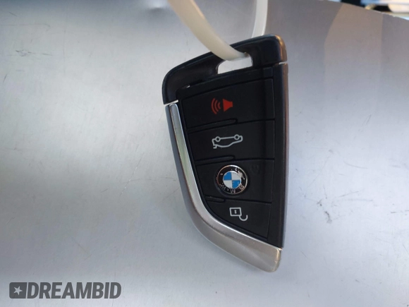 2020 BMW X3 M Competition with VIN 5YMTS0C03LLA57759, listed as a IAAI auction lot 41126676 with 31,969 mi miles and . Bid and sale history available at DreamBid. Image 11.