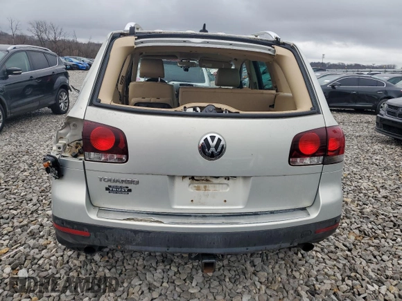 2010 Volkswagen Touareg VR6 with VIN WVGBF7A9XAD002471, listed as a Copart auction lot 83592274 with 202,497 mi miles and Salvage Title. Bid and sale history available at DreamBid. Image 6.