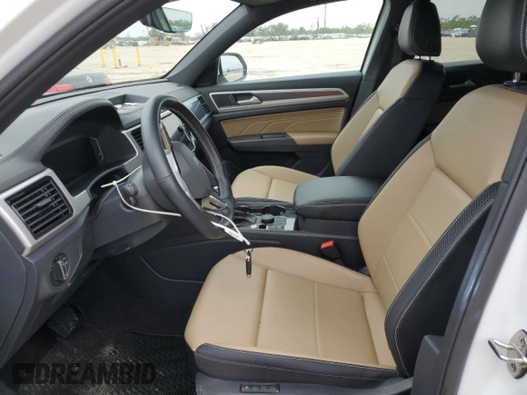 2021 Volkswagen Atlas SEL with VIN 1V2BE2CA8MC221214, listed as a Copart auction lot 68756842 with 19,915 mi miles and . Bid and sale history available at DreamBid. Image 7.