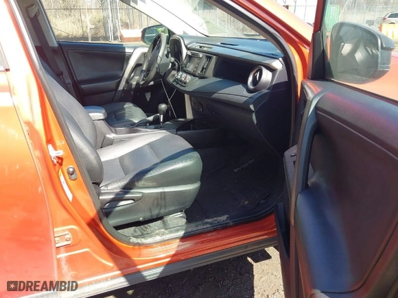 2015 Toyota RAV4 LE with VIN 2T3BFREV4FW340661, listed as a IAAI auction lot 39676134 with 125,708 mi miles. Bid and sale history available at carsss.com. Image 5.