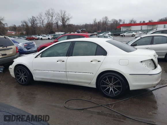 2007 Acura RL Technology with VIN JH4KB16647C004726, listed as a IAAI auction lot 41440758 with 170,879 mi miles and . Bid and sale history available at DreamBid. Image 15.