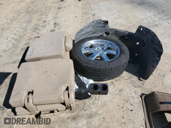 2014 Chevrolet Tahoe LT with VIN 1GNSCBE08ER192587, listed as a Copart auction lot 49216975 with 178,595 mi miles and Salvage title. Bid and sale history available at DreamBid. Image 15.