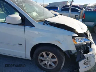2008 Chrysler Town & Country Touring with VIN 2A8HR54P78R776956, listed as a IAAI auction lot 41018187 with 201,542 mi miles and . Bid and sale history available at DreamBid. Image 6.
