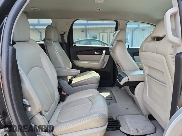 2012 GMC Acadia SLT1 z VIN 1GKKVRED3CJ347710, wystawiony jako Copart lot #61126105 z przebiegiem 157 322 mil mil oraz Czysty tytuł • Clean title. Historia ofert i sprzedaży dostępna na DreamBid. Obrazek 11.