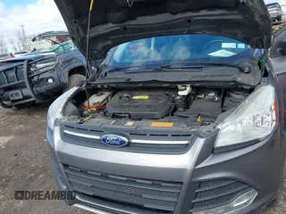 2014 Ford Escape SE with VIN 1FMCU9GX3EUB26129, listed as a IAAI auction lot 41987470 with 139,005 mi miles. Bid and sale history available at carsss.com. Image 10.