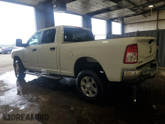 2024 Ram 2500 Big Horn z VIN 3C6UR5DJ0RG406271, wystawiony jako Copart lot #64281275 z przebiegiem 15 019 mil mil oraz Czysty tytuł • Clean title. Historia ofert i sprzedaży dostępna na DreamBid. Obrazek 2.